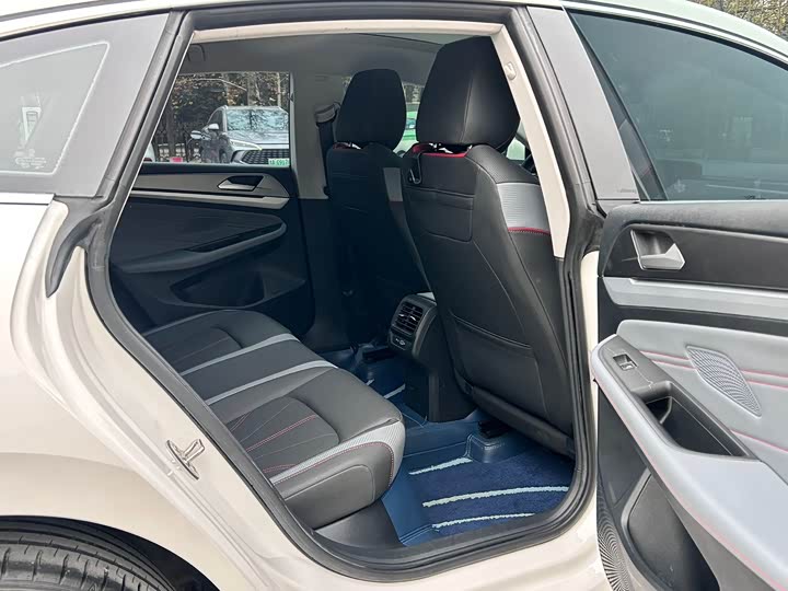 Фото 12 - Volkswagen Lamando L