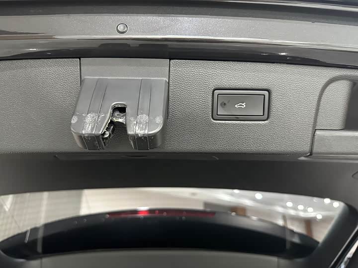 Фото 17 - Volkswagen Tayron