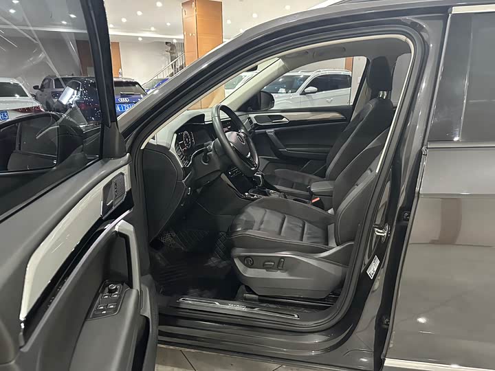 Фото 7 - Volkswagen Tayron