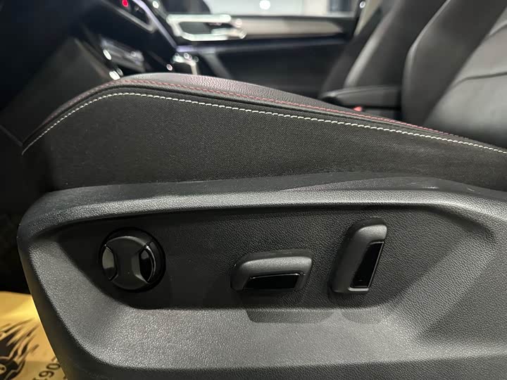 Фото 9 - Volkswagen Tayron