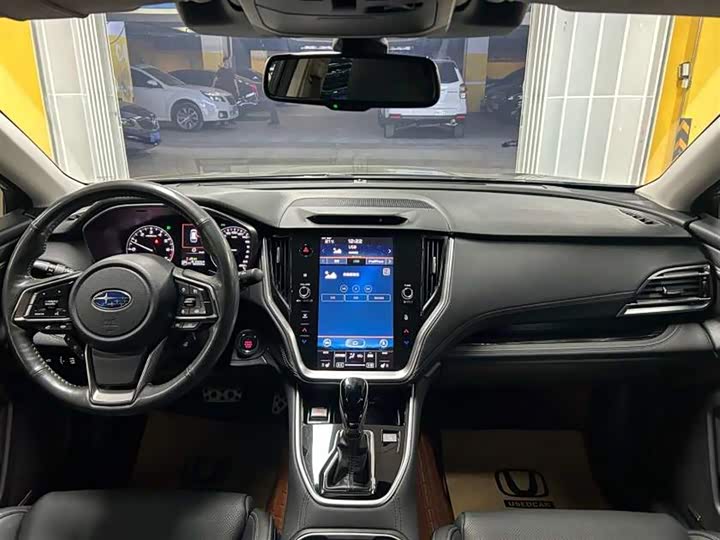 Фото 12 - Subaru Outback