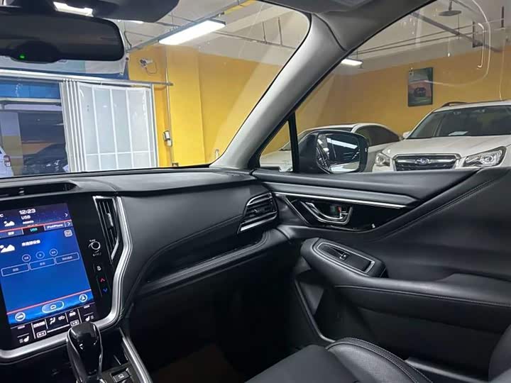 Фото 14 - Subaru Outback