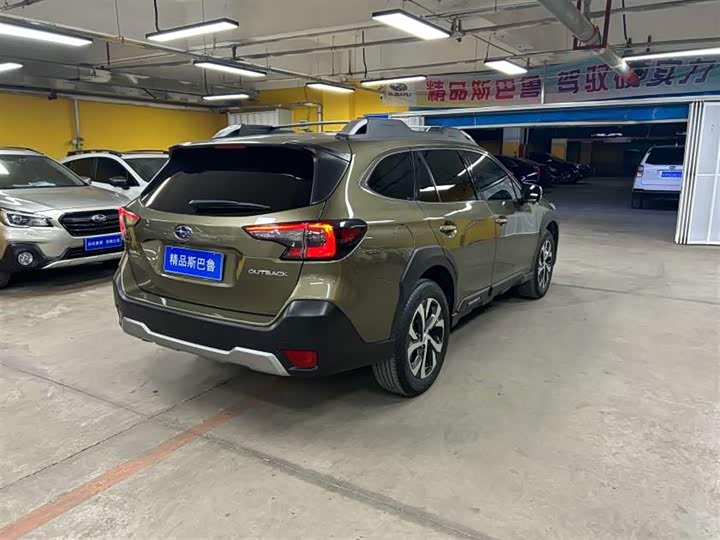 Фото 8 - Subaru Outback