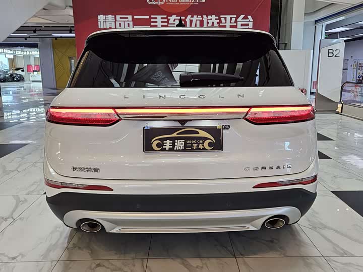 Фото 25 - Lincoln Corsair