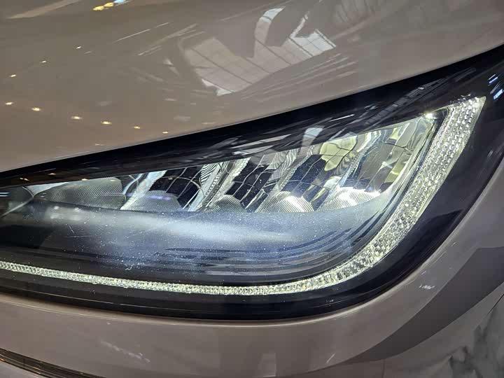 Фото 4 - Lincoln Corsair