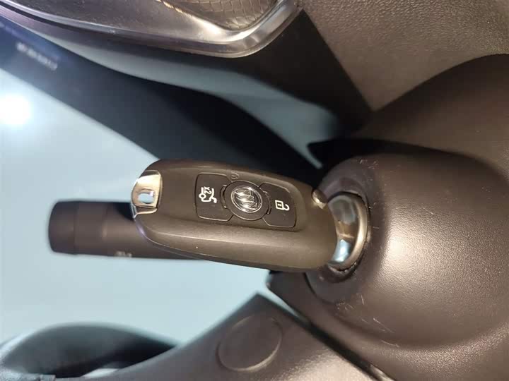 Фото 9 - Buick Verano