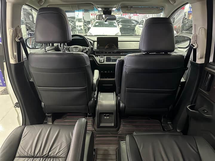 Фото 16 - Honda Odyssey