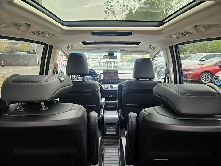 Фото 4 - Honda Odyssey