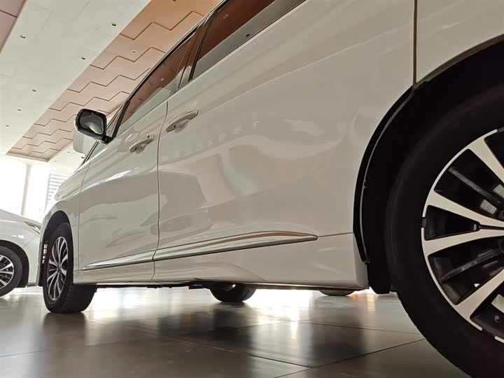 Фото 22 - GAC Trumpchi M8