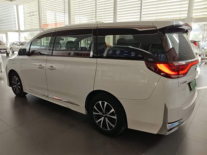 Фото 5 - GAC Trumpchi M8