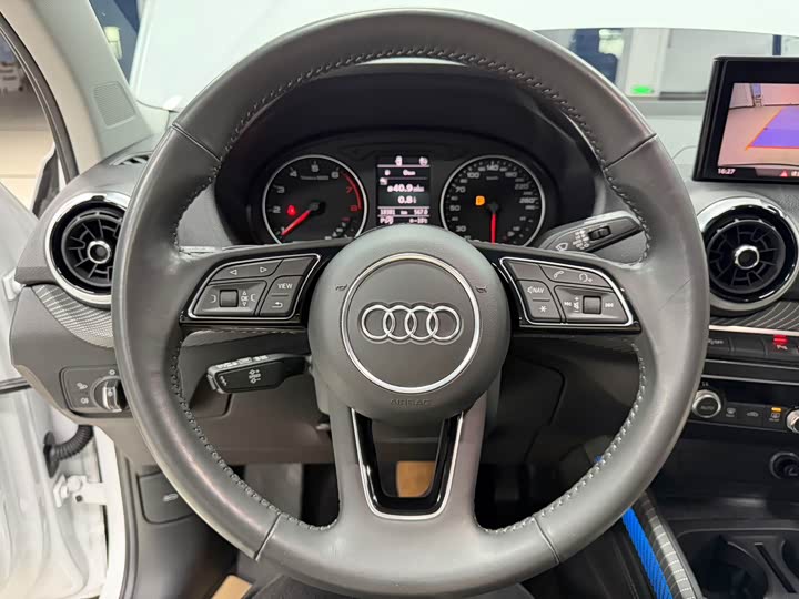 Фото 20 - Audi Q2L