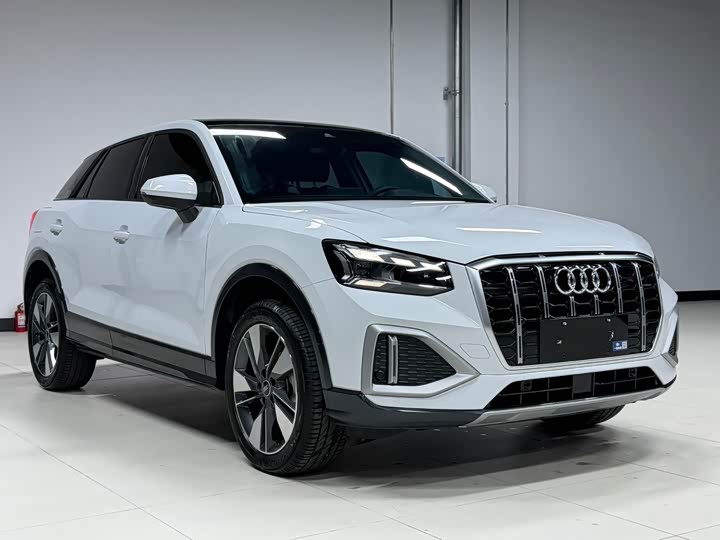 Фото 3 - Audi Q2L