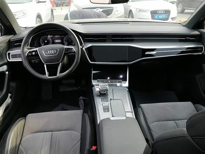 Фото 12 - Audi A6L
