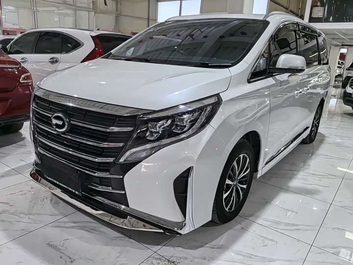 Фото 1 - GAC Trumpchi M8
