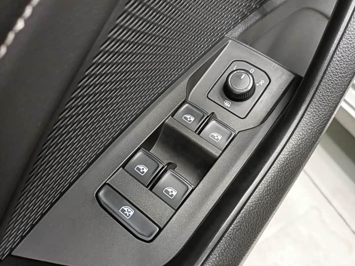 Фото 11 - Skoda Octavia Pro