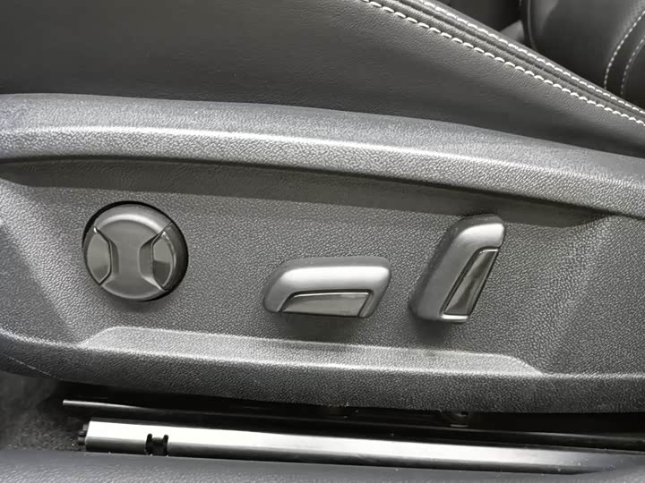 Фото 13 - Skoda Octavia Pro