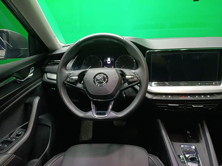 Фото 14 - Skoda Octavia Pro