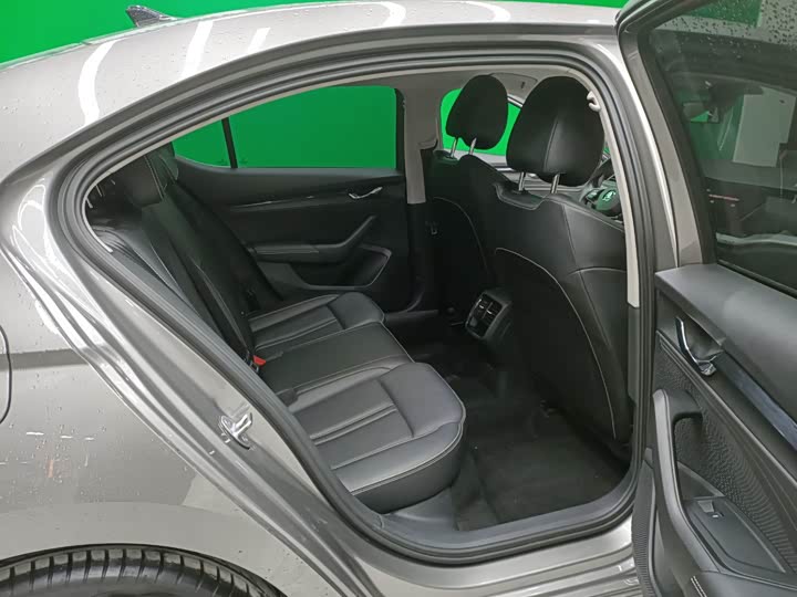 Фото 16 - Skoda Octavia Pro