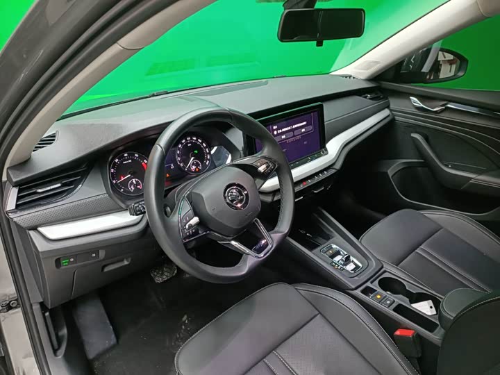 Фото 7 - Skoda Octavia Pro