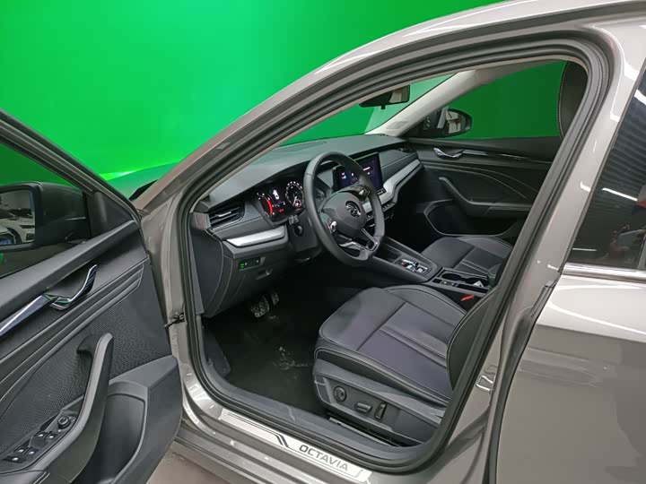Фото 9 - Skoda Octavia Pro