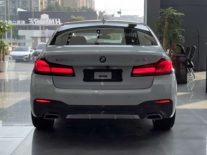 Фото 4 - BMW 5 Series