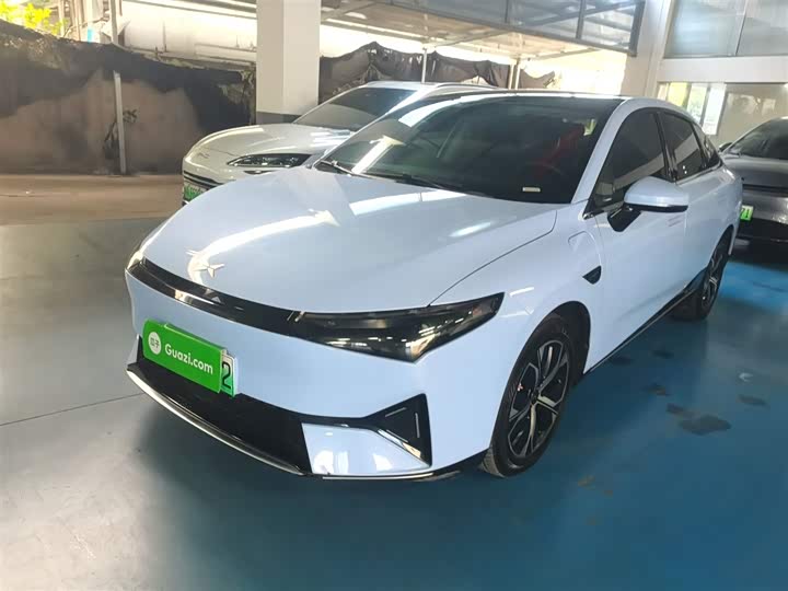 Фото 1 - XPeng P5