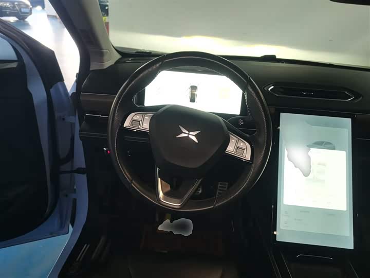 Фото 10 - XPeng P5