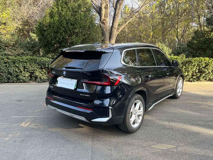 Фото 2 - BMW iX1