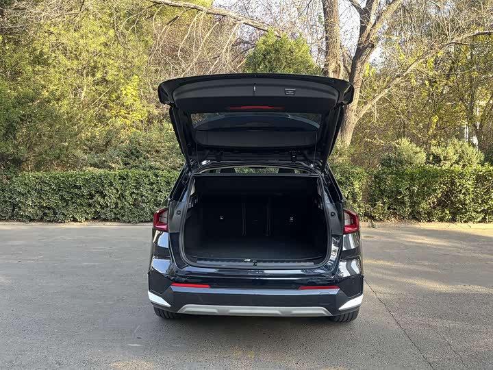 Фото 6 - BMW iX1