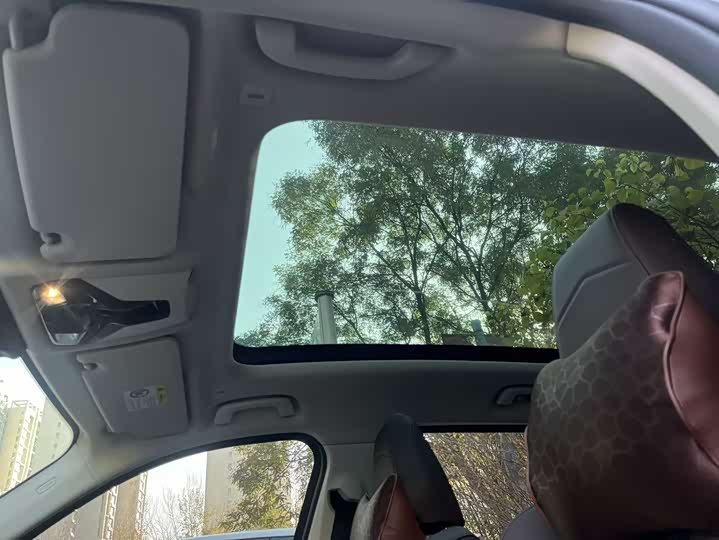 Фото 9 - BMW iX1