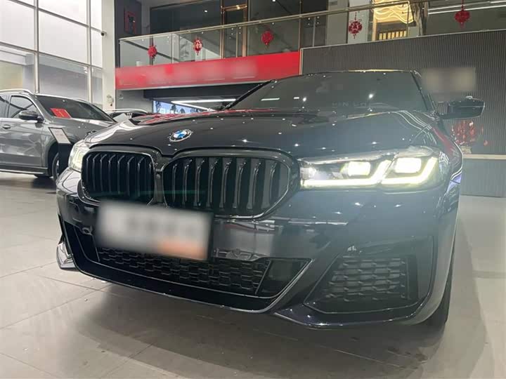 Фото 8 - BMW 5 Series