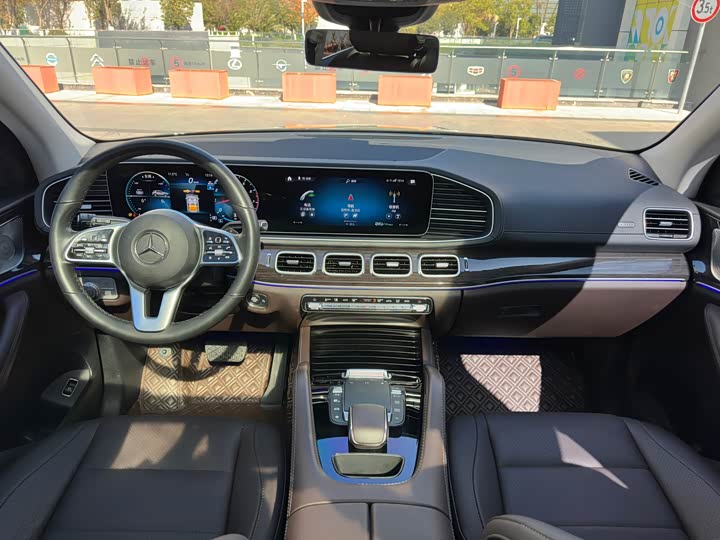 Фото 12 - Mercedes-Benz GLE-Class