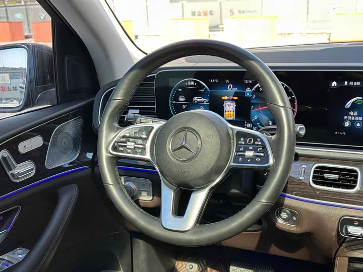 Фото 15 - Mercedes-Benz GLE-Class