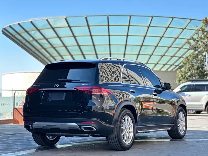 Фото 4 - Mercedes-Benz GLE-Class