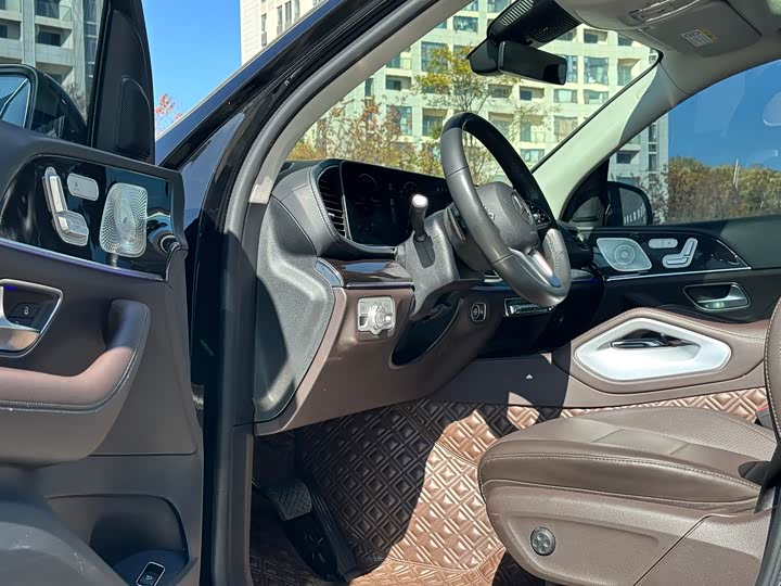 Фото 9 - Mercedes-Benz GLE-Class