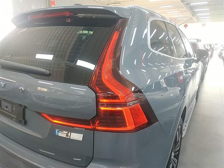 Фото 8 - Volvo XC60 Hybrid