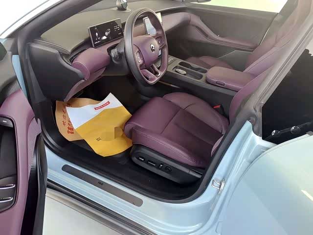 Фото 16 - Nio ET5