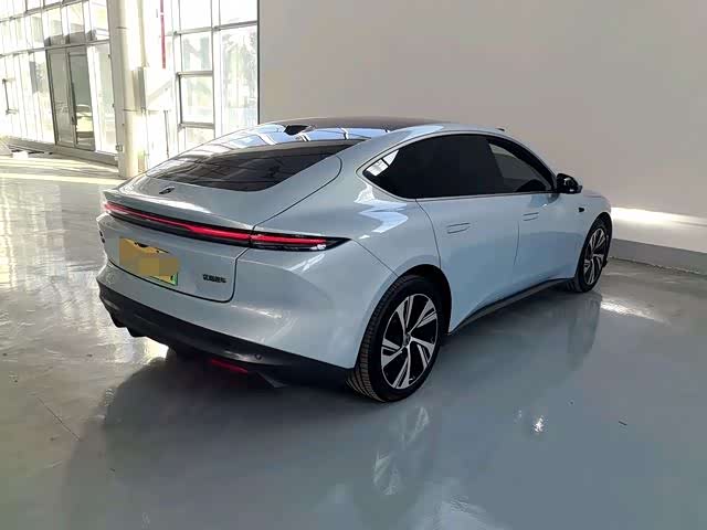 Фото 18 - Nio ET5