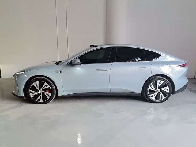 Фото 3 - Nio ET5