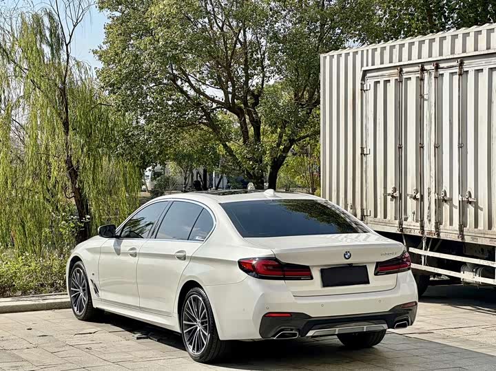 Фото 4 - BMW 5 Series
