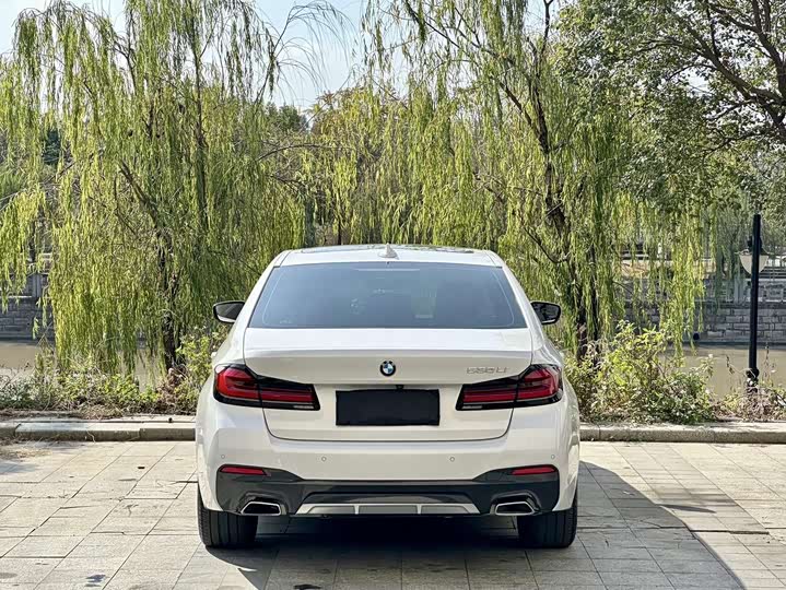 Фото 5 - BMW 5 Series