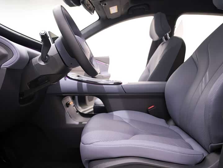 Фото 14 - XPeng G7