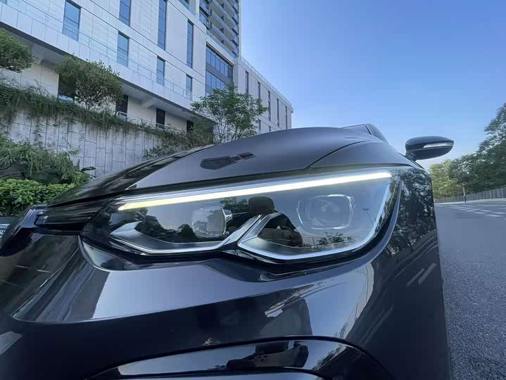 Фото 17 - Volkswagen Golf