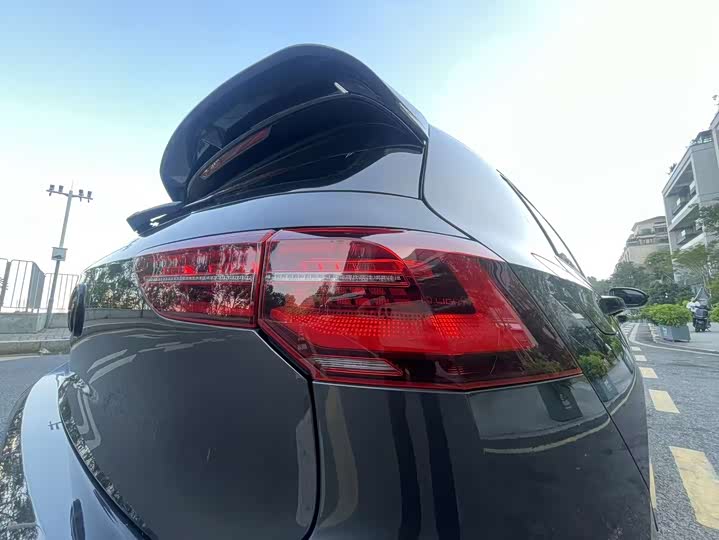 Фото 19 - Volkswagen Golf