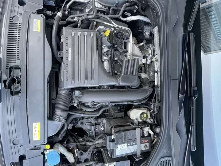 Фото 21 - Volkswagen Golf