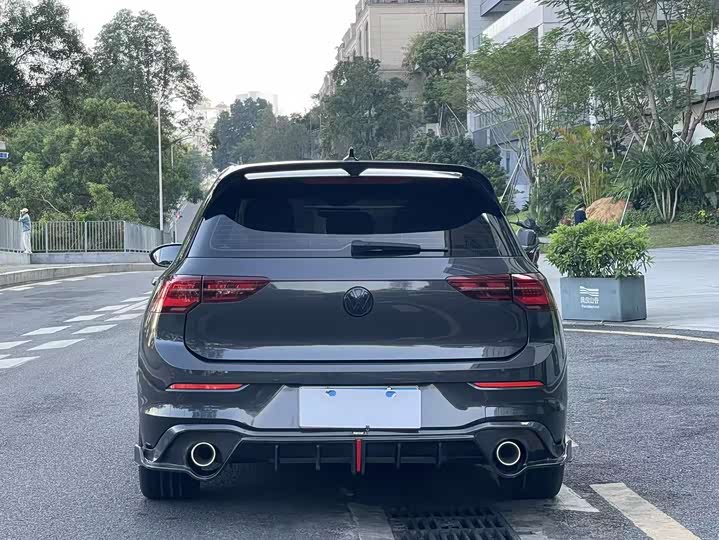 Фото 6 - Volkswagen Golf