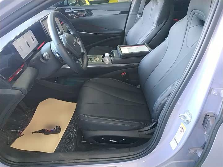 Фото 15 - BYD Seal