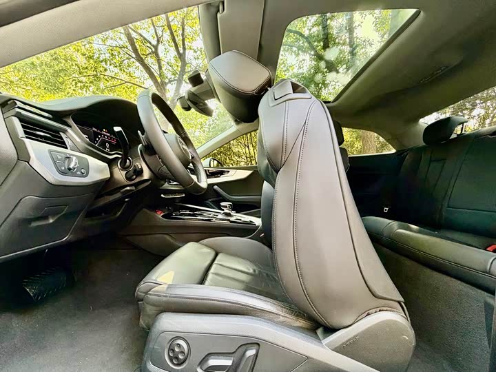 Фото 9 - Audi A5