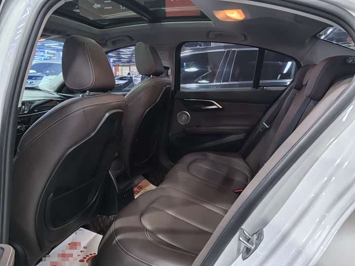 Фото 10 - BMW 1 Series