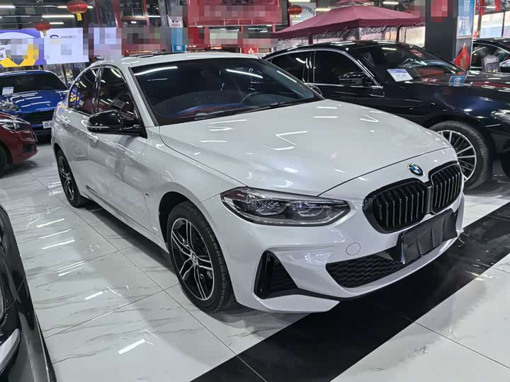 Фото 3 - BMW 1 Series
